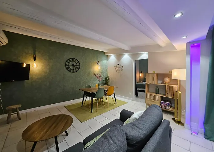 Agreable Logement Avec Terrasse
